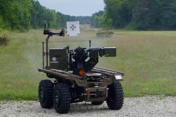 UGV Aurochs 4x4 with FN DEFENDER. (Source: Opex360)
